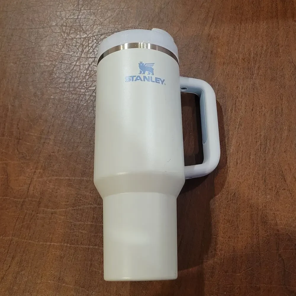 Stanley quencher tumbler